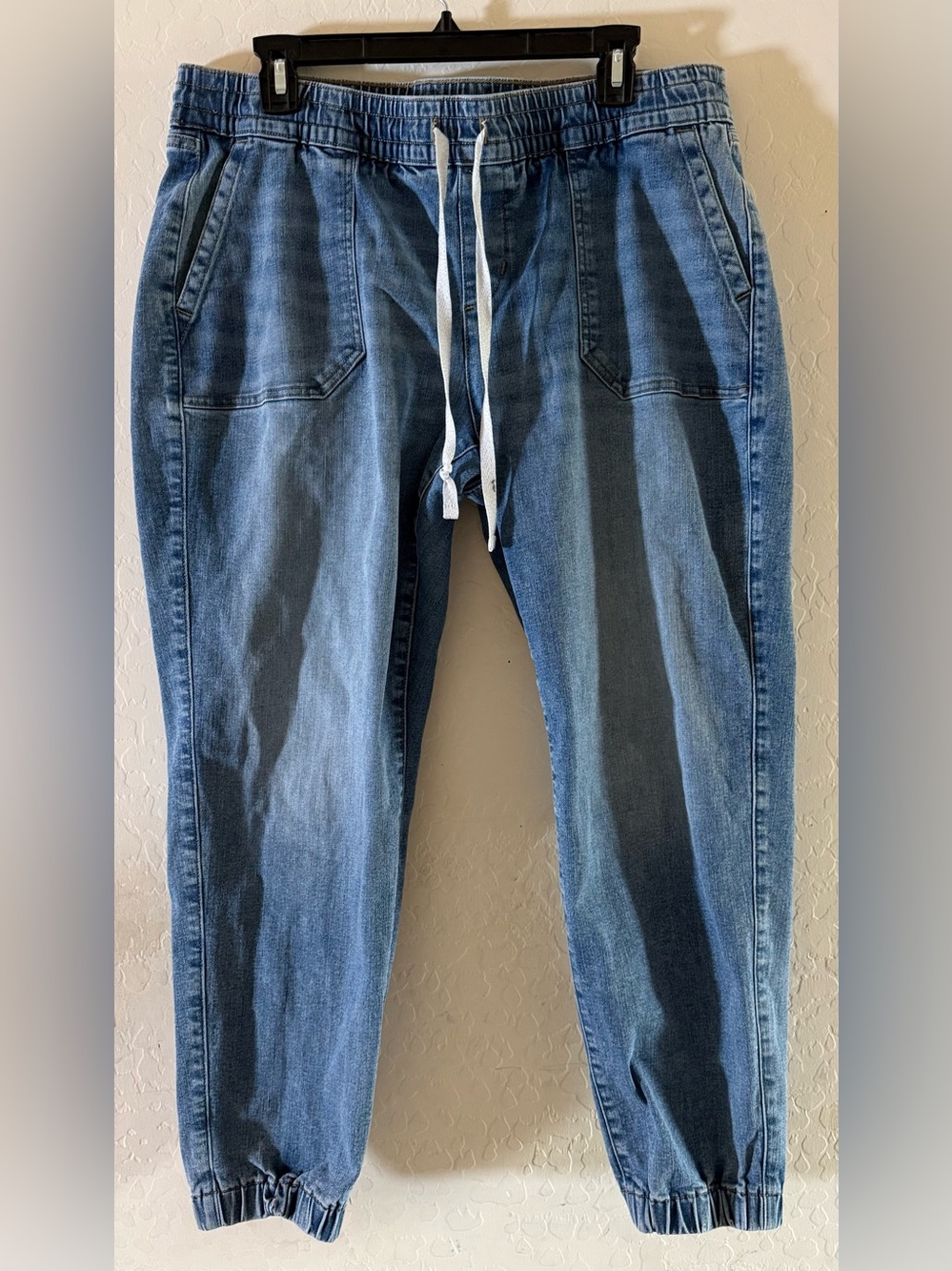 Lane Bryant, size 12, mid-rise boyfriend jogger jeans